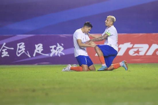 胸大边揉边从后面进去视频